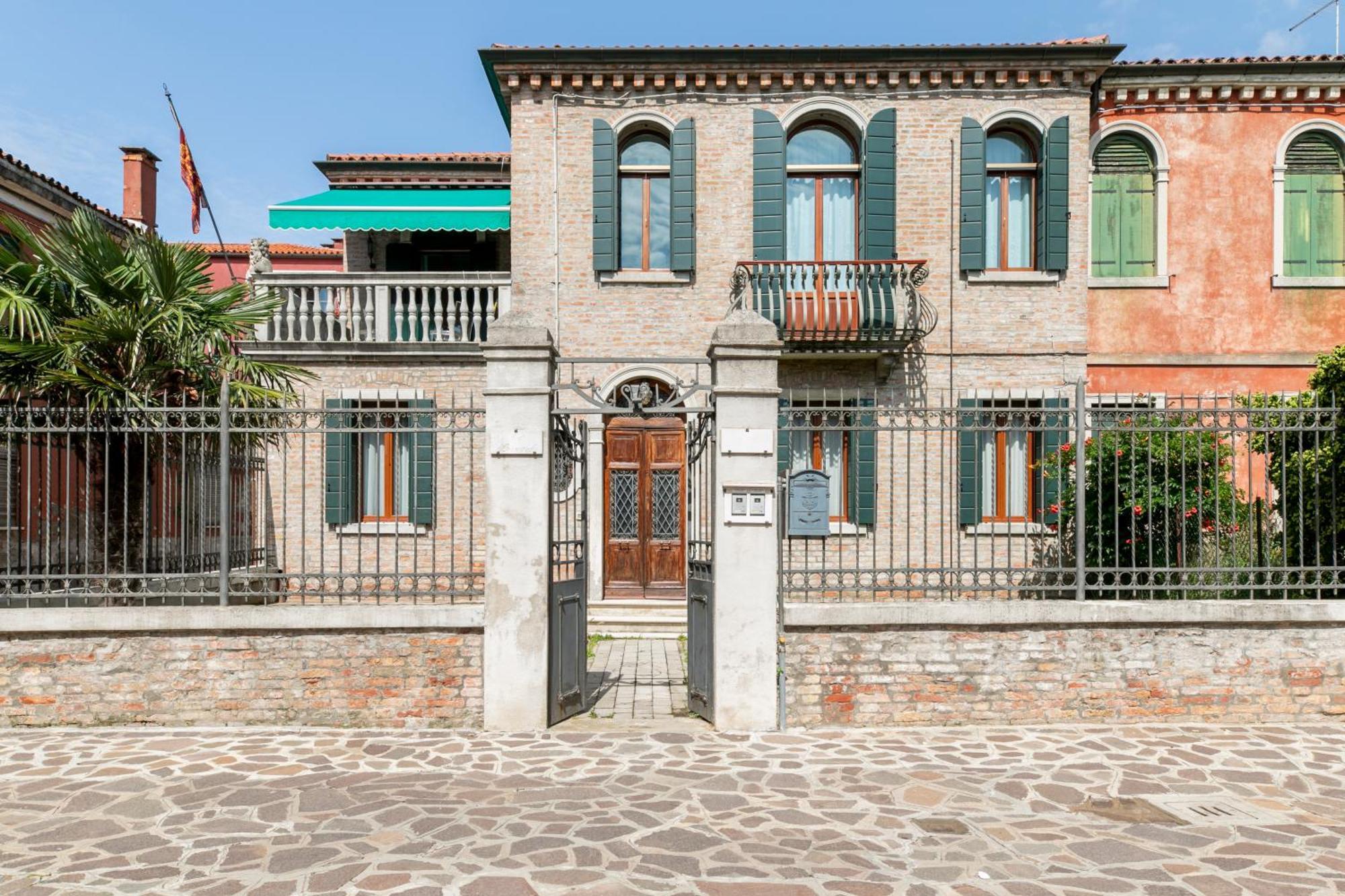 Ca' Bernardo Apartment Мурано Екстериор снимка